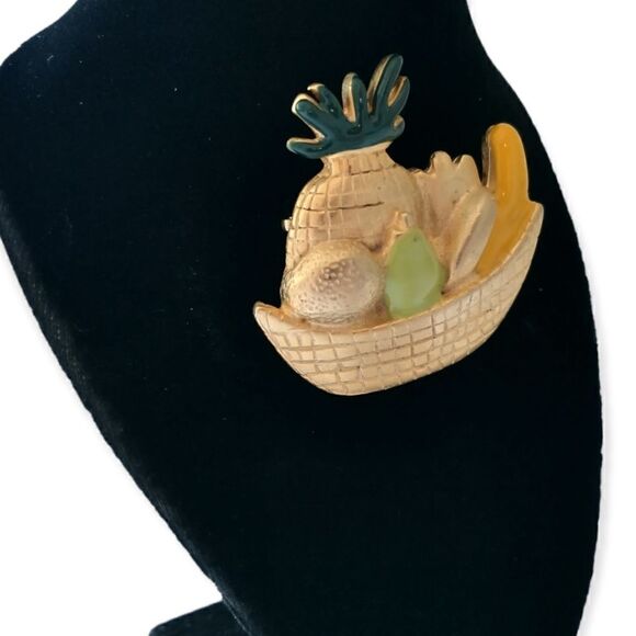 Tropical Fruit Salad Brooch Pin Gold Tone Pineapple Banana Pear Whimsical Enamel - Picture 5 of 16